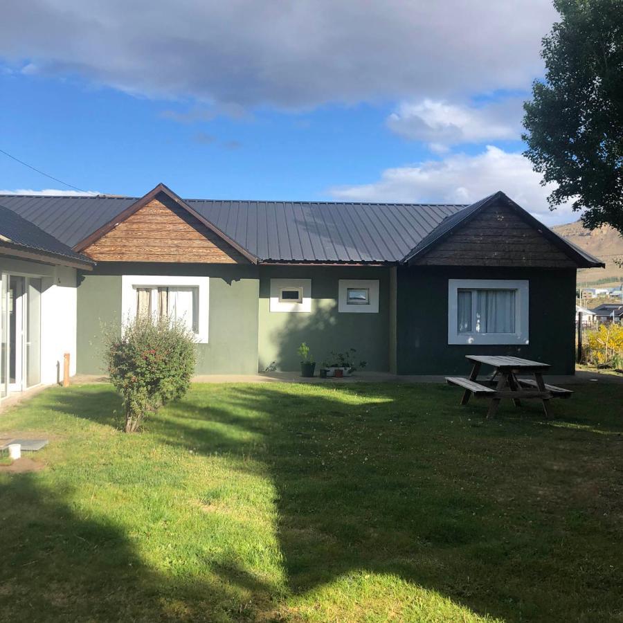 Hospedar Calafate - Los Lupinos Hotel El Calafate Kültér fotó