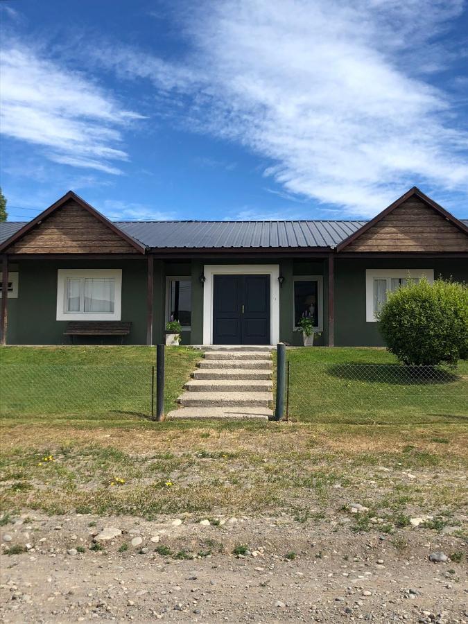 Hospedar Calafate - Los Lupinos Hotel El Calafate Kültér fotó